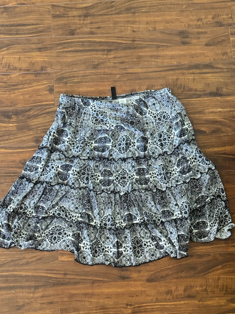 Ginia Black and White Printed Midi Skirt